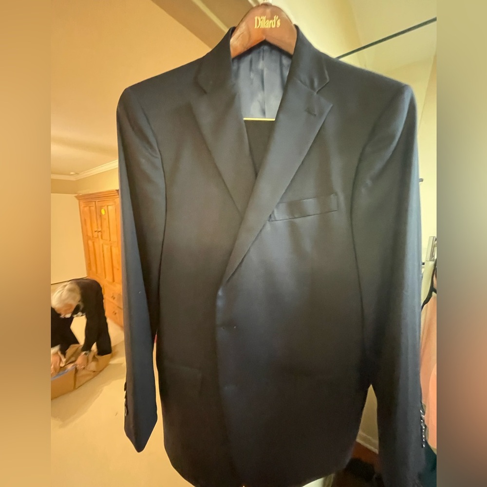 Hart Schaffner & Marx 44R suit